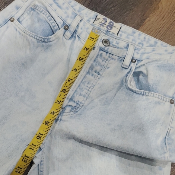 We The Free Flare Raw Hem Vintage Light Blue Wash Jeans Wide Leg - Picture 6 of 9